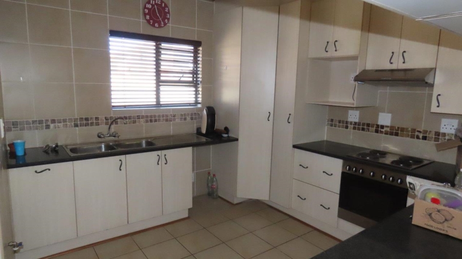 3 Bedroom Property for Sale in Universitas Free State